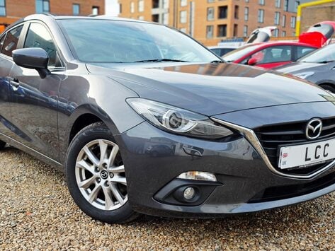 Mazda 3 2.0 SE-L  GREAT SERVICE HISTORY! 8 SERVICES! £35 ROAD TAX! SAT NAV.DAB 