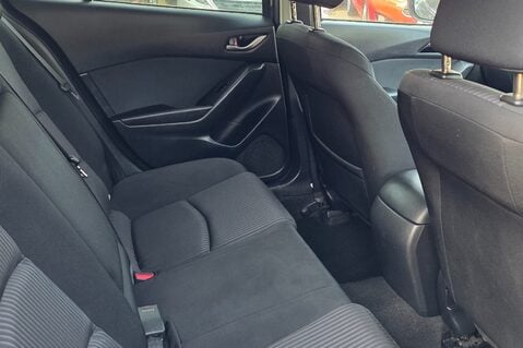 Mazda 3 2.0 SE-L  GREAT SERVICE HISTORY! 8 SERVICES! £35 ROAD TAX! SAT NAV.DAB  17