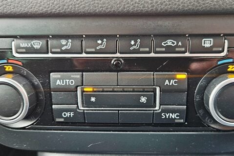 Volkswagen Tiguan MATCH TDI BLUEMOTION TECH 4x4 AUTOMATIC! 11 SERVICES! SAT NAV !! 25