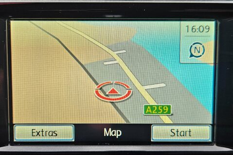 Volkswagen Tiguan MATCH TDI BLUEMOTION TECH 4x4 AUTOMATIC! 11 SERVICES! SAT NAV !! 5