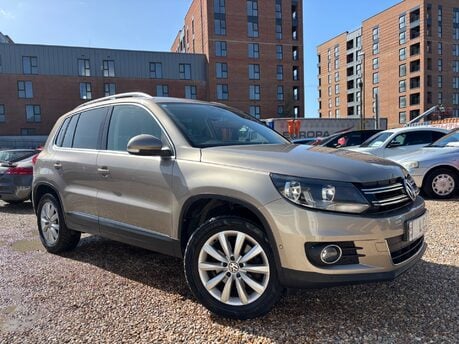 Volkswagen Tiguan MATCH TDI BLUEMOTION TECH 4x4 AUTOMATIC! 11 SERVICES! SAT NAV !!