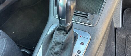 Volkswagen Tiguan MATCH TDI BLUEMOTION TECH 4x4 AUTOMATIC! 11 SERVICES! SAT NAV !! 1