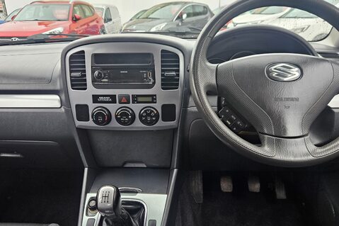 Suzuki Grand Vitara 16V LOOK! JUST 63000 MILES! SERVICE HISTORY! 8 STAMPS! 4X4! 19