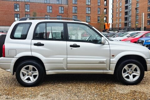 Suzuki Grand Vitara 16V LOOK! JUST 63000 MILES! SERVICE HISTORY! 8 STAMPS! 4X4! 16