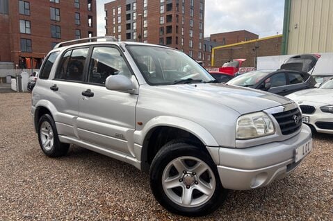 Suzuki Grand Vitara 16V LOOK! JUST 63000 MILES! SERVICE HISTORY! 8 STAMPS! 4X4! 
