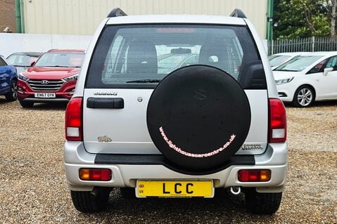 Suzuki Grand Vitara 16V LOOK! JUST 63000 MILES! SERVICE HISTORY! 8 STAMPS! 4X4! 14