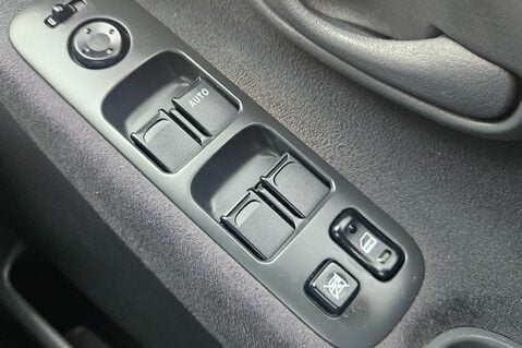 Suzuki Grand Vitara 16V LOOK! JUST 63000 MILES! SERVICE HISTORY! 8 STAMPS! 4X4! 28