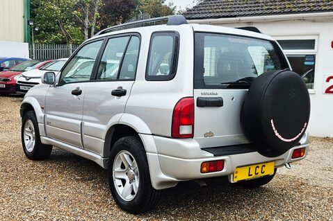 Suzuki Grand Vitara 16V LOOK! JUST 63000 MILES! SERVICE HISTORY! 8 STAMPS! 4X4! 13