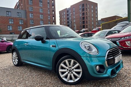 Mini Hatch COOPER 1.5 CHILLI LOOK! JUST 46000 MILES! SERVICE HISTORY! MINI CONNECTED