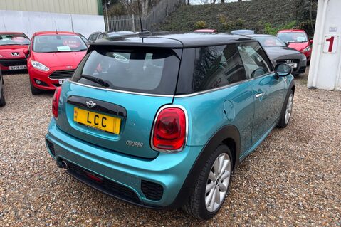 Mini Hatch COOPER 1.5 CHILLI LOOK! JUST 46000 MILES! SERVICE HISTORY! MINI CONNECTED 11