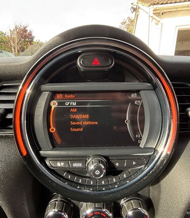 Mini Hatch COOPER 1.5 CHILLI LOOK! JUST 46000 MILES! SERVICE HISTORY! MINI CONNECTED 3