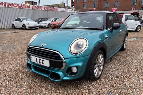 Mini Hatch COOPER 1.5 CHILLI LOOK! JUST 46000 MILES! SERVICE HISTORY! MINI CONNECTED 3