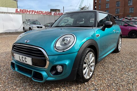 Mini Hatch COOPER 1.5 CHILLI LOOK! JUST 46000 MILES! SERVICE HISTORY! MINI CONNECTED 5