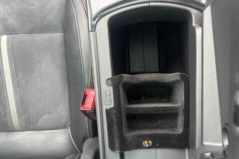 Peugeot 3008 HDI CROSSWAY 1.6 HDi,GLASS ROOF,SAT NAV,HEAD UP DISPLAY,F/S/H 17