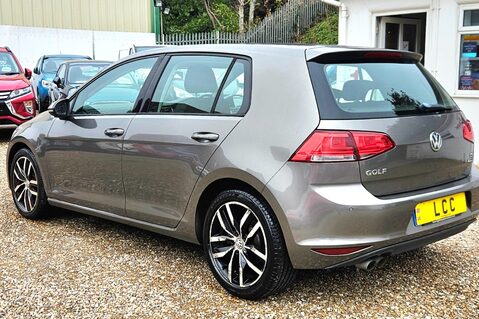 Volkswagen Golf SE TSI BLUEMOTION TECHNOLOGY.. 12 SERVICES.. 1 PREVIOUS KEEPER 8