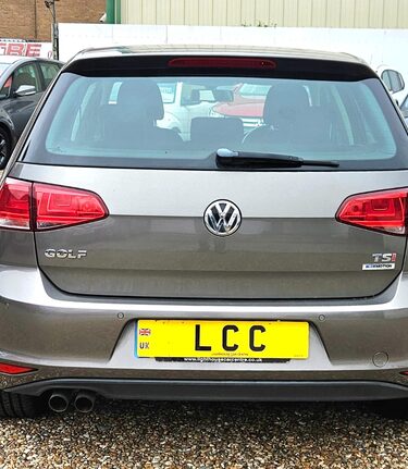 Volkswagen Golf SE TSI BLUEMOTION TECHNOLOGY.. 12 SERVICES.. 1 PREVIOUS KEEPER 3