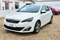 Peugeot 308 PURETECH S/S ALLURE.. AUTOMATIC.. 9 MAIN DEALER SERVICES. 1 PREVIOUS KEEPER 4