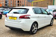 Peugeot 308 PURETECH S/S ALLURE.. AUTOMATIC.. 9 MAIN DEALER SERVICES. 1 PREVIOUS KEEPER 10