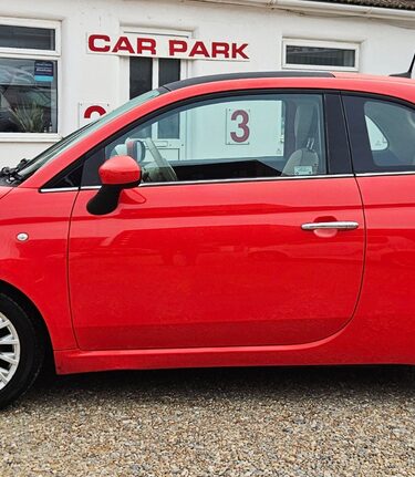 Fiat 500 1.2 LOUNGE LOOK! JUST 62000 MILES! 1 PREVIOUS KEEPER! GLASSROOF ,BLUETOOTH 3