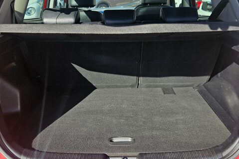 Kia Venga 3 1.6 .. AUTOMATIC.. ELECTRIC SUNROOF.. HEATED FRONT SEATS... 11 SERVICES 21