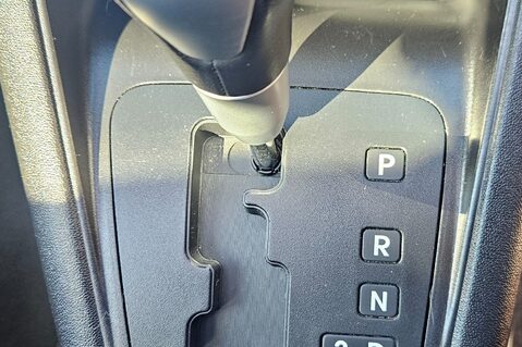 Kia Venga 3 1.6 .. AUTOMATIC.. ELECTRIC SUNROOF.. HEATED FRONT SEATS... 11 SERVICES 6