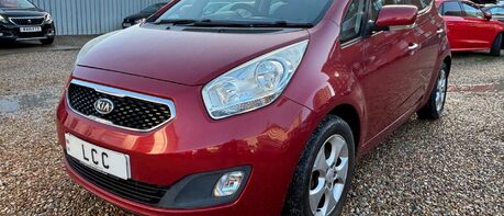 Kia Venga 3 1.6 .. AUTOMATIC.. ELECTRIC SUNROOF.. HEATED FRONT SEATS... 11 SERVICES 1