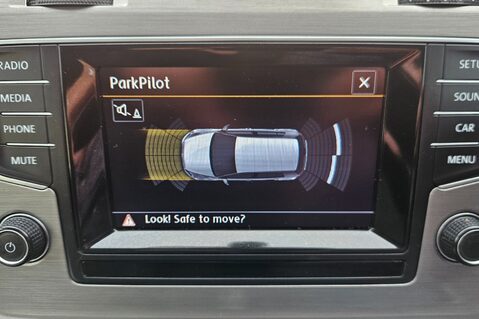 Volkswagen Golf MATCH TDI BLUEMOTION TECHNOLOGY LOOK! £20 TAX!DAB,BLUETOOTH 6