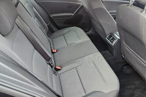 Volkswagen Golf MATCH TDI BLUEMOTION TECHNOLOGY LOOK! £20 TAX!DAB,BLUETOOTH 33