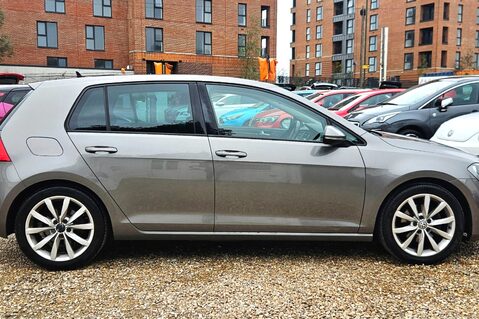 Volkswagen Golf GT TSI 150 BHP BLUEMOTION TECHNOLOGY LOOK! 1 PREVIOUS KEEPER! 9 SERVICES! 12