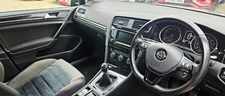 Volkswagen Golf GT TSI 150 BHP BLUEMOTION TECHNOLOGY LOOK! 1 PREVIOUS KEEPER! 9 SERVICES! 1