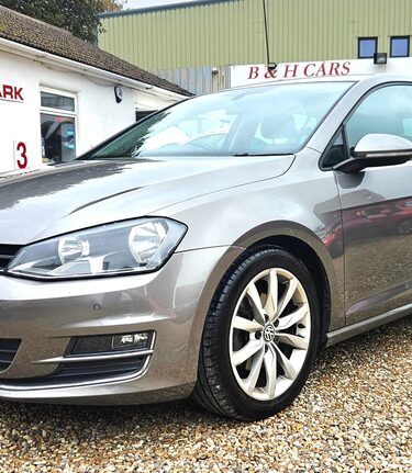 Volkswagen Golf GT TSI 150 BHP BLUEMOTION TECHNOLOGY LOOK! 1 PREVIOUS KEEPER! 9 SERVICES! 3