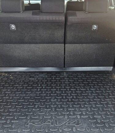 Toyota Rav 4 D-4D BUSINESS EDITION LOOK! 37000 MILES! 1 OWNER! SAT NAVIGATION 3