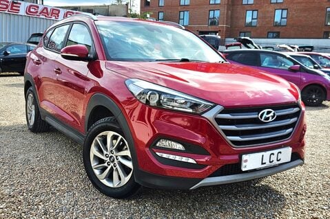 Hyundai TUCSON GDI SE BLUE DRIVE LOOK! 37000 MILES! 1 PREVIOUS OWNER! 8 SERVICES 1