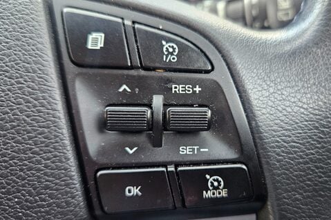 Hyundai TUCSON GDI SE BLUE DRIVE LOOK! 37000 MILES! 1 PREVIOUS OWNER! 8 SERVICES 21