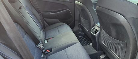 Hyundai TUCSON GDI SE BLUE DRIVE LOOK! 37000 MILES! 1 PREVIOUS OWNER! 8 SERVICE STAMPS 1
