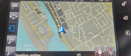 Peugeot 308 PURETECH ALLURE LAST OWNER SINCE 2017..7 SERVICES..SAT NAV.. £35 TAX.. 1