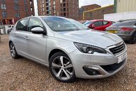 Peugeot 308 PURETECH ALLURE LAST OWNER SINCE 2017..7 SERVICES..SAT NAV.. £35 TAX.. 1