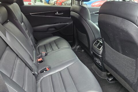 Kia Sorento CRDI KX-2 ISG AUTOMATIC,10 SERVICES! 7 SEATS! LEATHER,NAV,SENSORS 15