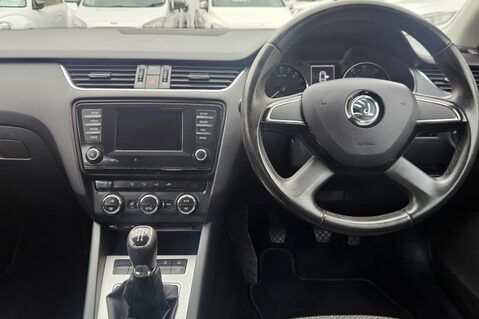 Skoda Octavia SE TDI CR..1 PREVIOUS OWNER..INCREDIBLY LOW MILEAGE ONLY £20 R/TAX 3
