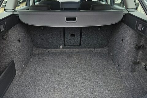 Skoda Octavia SE TDI CR..1 PREVIOUS OWNER..INCREDIBLY LOW MILEAGE ONLY £20 R/TAX 5