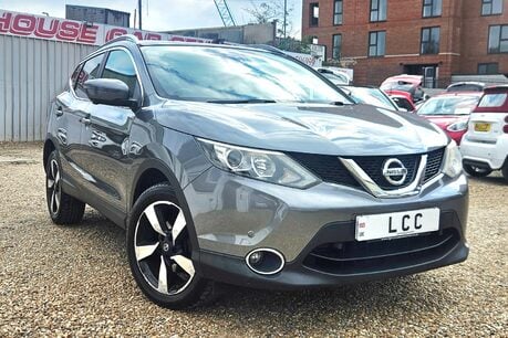 Nissan Qashqai N-TEC PLUS DIG-T.1 PREVIOUS OWNER.GLASS ROOF,SAT NAV,CRUISE,LANE ASSIST  