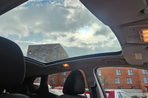 Nissan Qashqai N-TEC PLUS DIG-T.1 PREVIOUS OWNER.GLASS ROOF,SAT NAV,CRUISE,LANE ASSIST   6