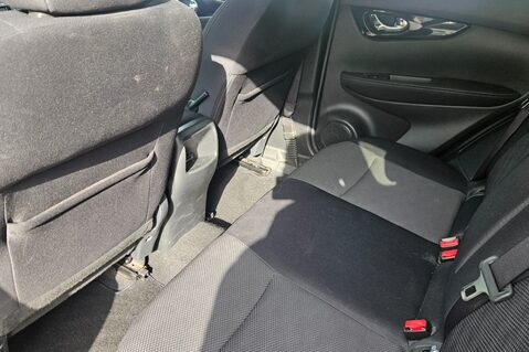 Nissan Qashqai N-TEC PLUS DIG-T.1 PREVIOUS OWNER.GLASS ROOF,SAT NAV,CRUISE,LANE ASSIST   18