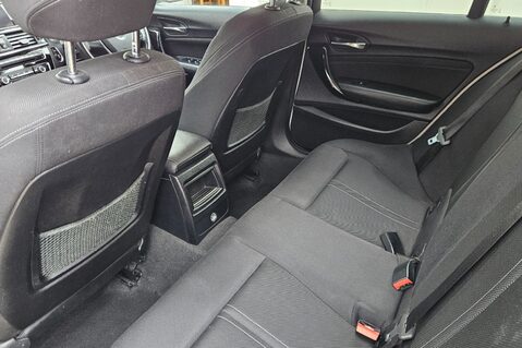 BMW 1 Series 118I SPORT LOOK! JUST 58000 MILES! SAT NAV! BLUETOOTH! 16