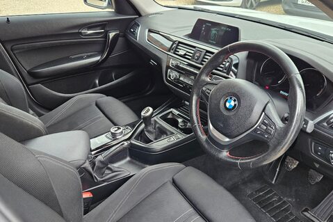 BMW 1 Series 118I SPORT LOOK! JUST 58000 MILES! SAT NAV! BLUETOOTH! 12