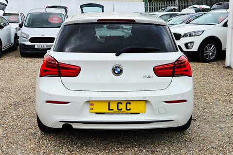 BMW 1 Series 118I SPORT LOOK! JUST 58000 MILES! SAT NAV! BLUETOOTH! 9