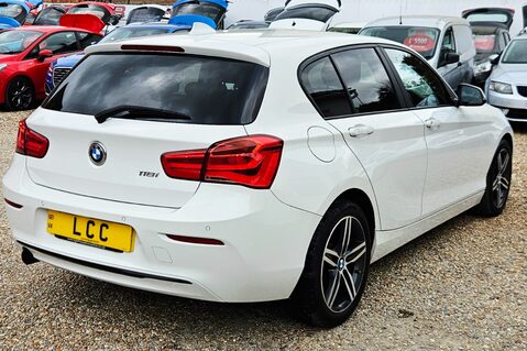 BMW 1 Series 118I SPORT LOOK! JUST 58000 MILES! SAT NAV! BLUETOOTH! 10