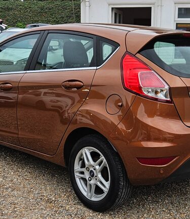 Ford Fiesta 1.6 ZETEC AUTOMATIC! LOOK! JUST 67000 MILES!  3