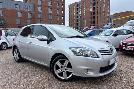 Toyota Auris SR VALVEMATIC LOOK! ONLY 43000 MILES! 10 SERVICE STAMPS LAST ONE @ 39K