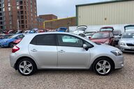 Toyota Auris SR VALVEMATIC LOOK! ONLY 43000 MILES! 10 SERVICE STAMPS LAST ONE @ 39K 5